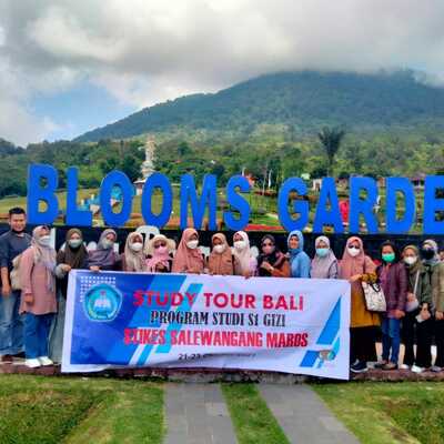 "Sangat recomended untuk perjalanan2 tour selanjutnya... Terimakasih."
-Misrawati-