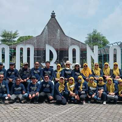 Group PERKIM Kab. Luwu di Candi Prambanan Jogja
