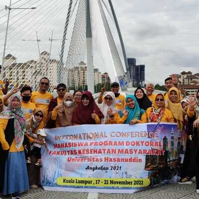S3 FKM UNHAS di Putra Jaya Bridge Kuala Lumpur Malaysia