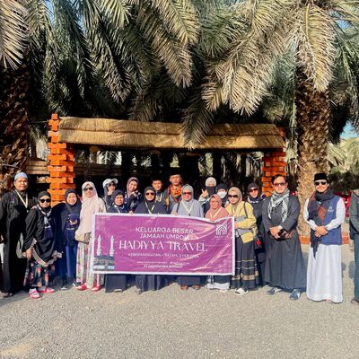 Jamaah Umroh Hadiyya di Pasar dan Kebun Kurma (Februari 2024)