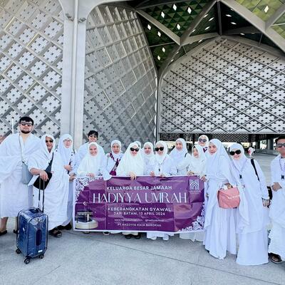 Momen Bahagia Jamaah Umroh Hadiyya (April 2024)