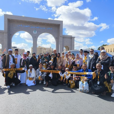 UMROH BERSAMA SAFAROH