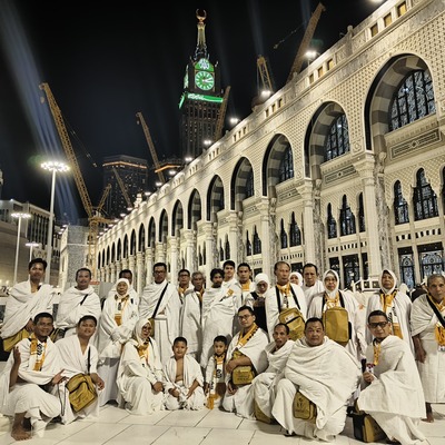 UMROH BERSAMA SAFAROH