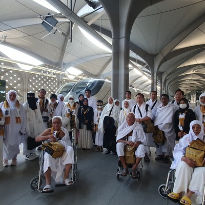 Umroh bersama safaroh