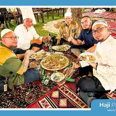 Haji Plus 2023 Bersama Ustadz Syafiq Riza Basalamah & Ustadz Salim shaleh Al-Mudhor