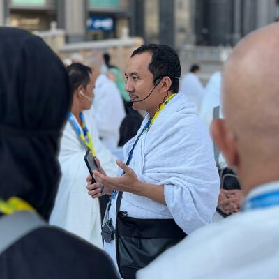 Umrah dibimbing Ustadz Fachrurrozi