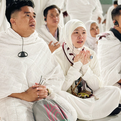 Momen Haru Jamaah Hadiyya berdoa menghadap Kabah (Agustus 2024)