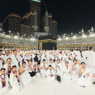 Momen Bahagia Jamaah Umroh Hadiyya saat melaksanakan Umroh (Agustus 2024)