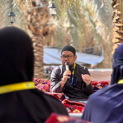 kajian di kebun kurma madinah