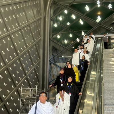 Naik Kereta Cepat Haramain