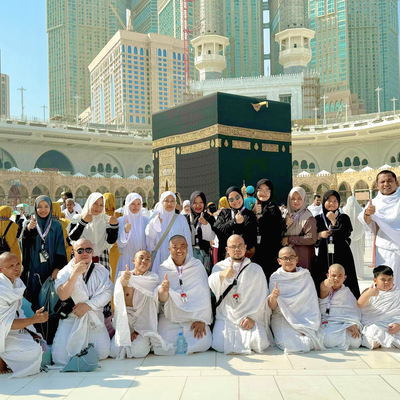 Momen Bahagia Jamaah Umroh Hadiyya (September 2024) melaksanakan rangkaian Umroh Kedua