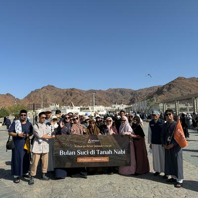 Jamaah Umrah: Bulan Suci di Tanah Nabi di Gunung Uhud