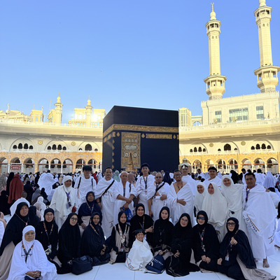  Pelaksanaan Umrah: Permata Qurrota A'yun